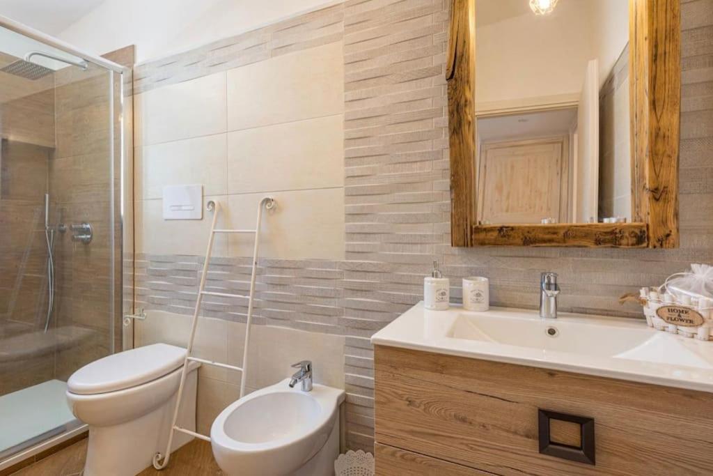 Casa Sharon Appartamento Vista Mare Ad Olbia Dış mekan fotoğraf